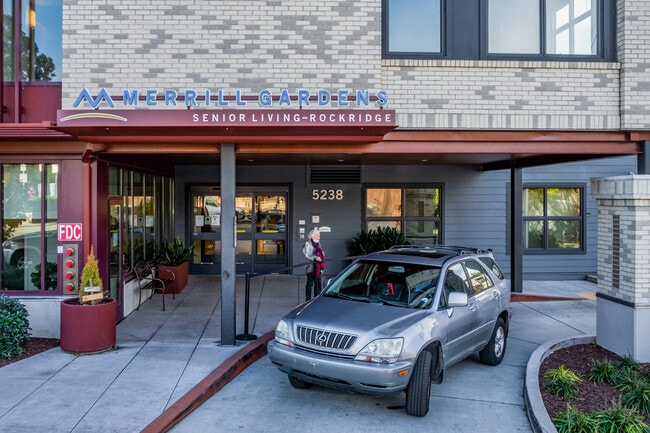 Merrill Gardens at Rockridge in Oakland, CA - Foto de edificio - Building Photo