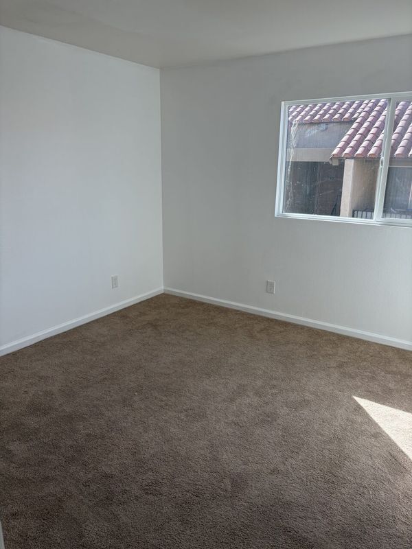 2020 Guthrie St N in San Bernardino, CA - Building Photo - Building Photo