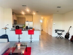 1727 Wooden St in Davenport, FL - Building Photo - Building Photo