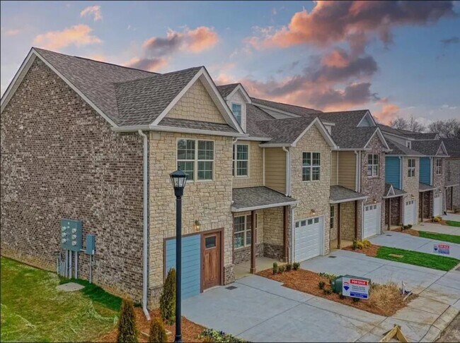 3319 Old Hickory Blvd-Unit -30.1346602 in Nashville, TN - Building Photo - Building Photo