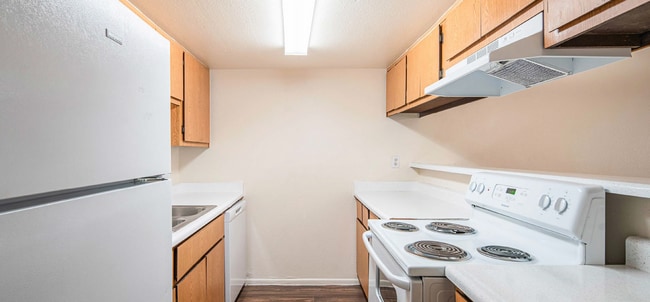 Village Square in Phoenix, AZ - Building Photo - Building Photo