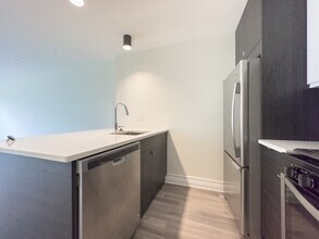 949 W Grace St in Chicago, IL - Building Photo - Building Photo