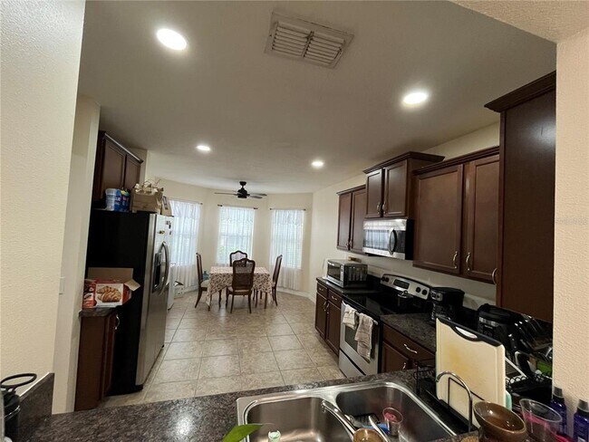 1921 Kettle Creek Dr in St. Cloud, FL - Building Photo - Building Photo