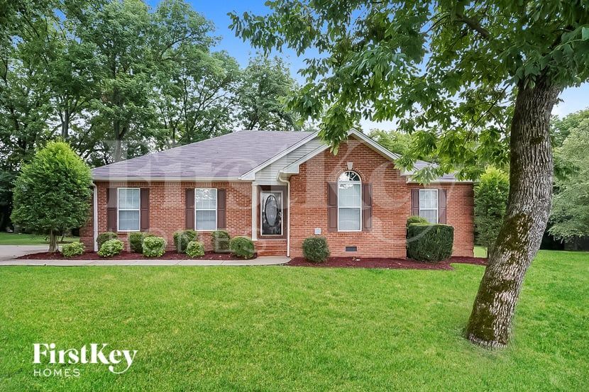 339 Bayhill Dr in Gallatin, TN - Building Photo