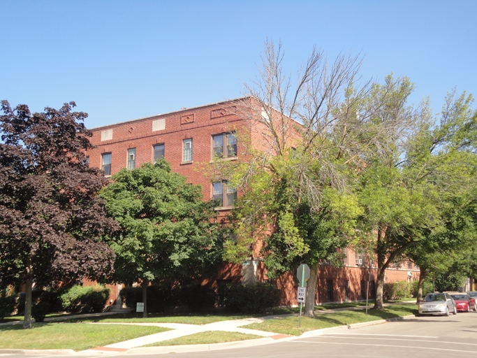 1419 Washington St in Evanston, IL - Building Photo