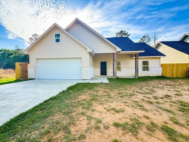 property at 790 Woodland St