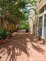 4110 Woodhead St in Houston, TX - Building Photo