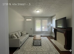 1739 N 4th St in Columbus, OH - Foto de edificio - Building Photo