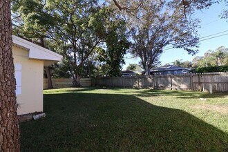 1602 S Lady Mary Dr in Clearwater, FL - Building Photo - Building Photo