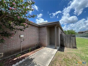 271 Rosalie Dr in New Braunfels, TX - Building Photo - Building Photo