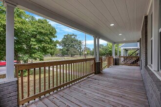 1745 Sullivant Ave in Columbus, OH - Building Photo - Building Photo