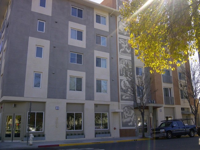 Humboldt Apartments in Santa Rosa, CA - Building Photo - Building Photo