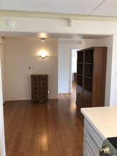 2333 Kapiolani Blvd in Honolulu, HI - Building Photo - Building Photo