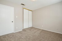 5809 Village Forest Ct photo'