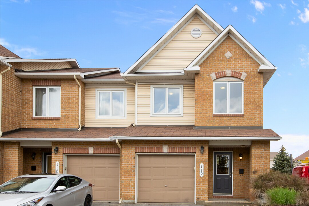 Timberline Townhomes in Ottawa, ON - Building Photo