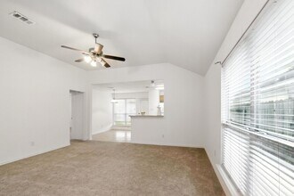 142 Thunder Basin Dr in Richmond, TX - Building Photo - Building Photo