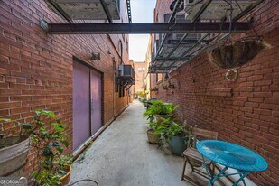 522 Cherry St in Macon, GA - Building Photo