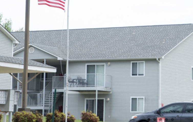 Oak Tree Apartments in Alma, AR - Building Photo