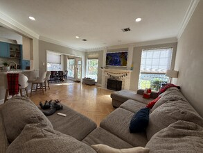 4010 Crestwood Dr in Carrollton, TX - Building Photo - Building Photo