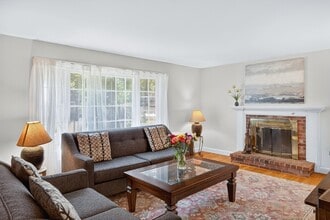 101 Longfellow Dr in Barnstable, MA - Building Photo - Building Photo