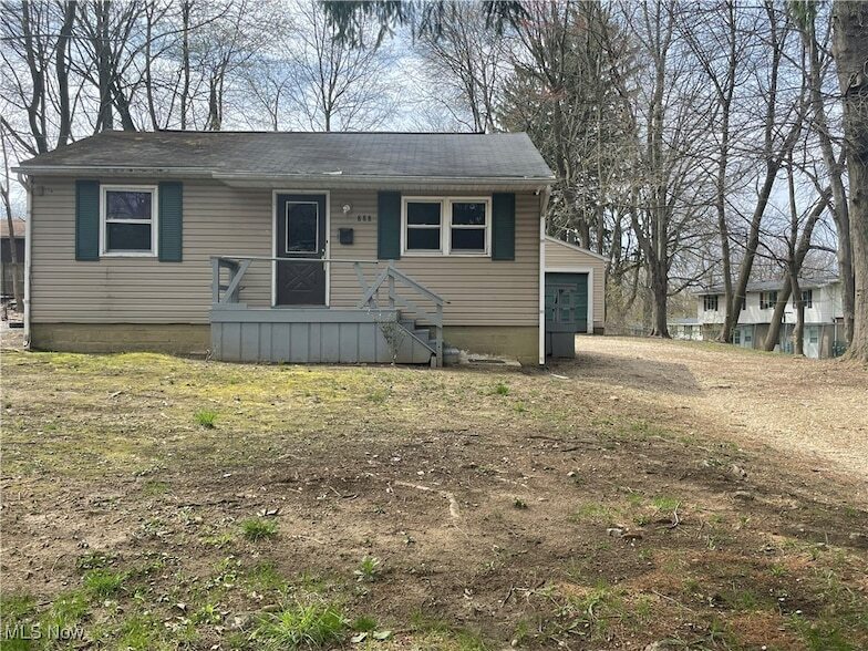 888 Garfield St, Unit 603 in Akron, OH - Foto de edificio