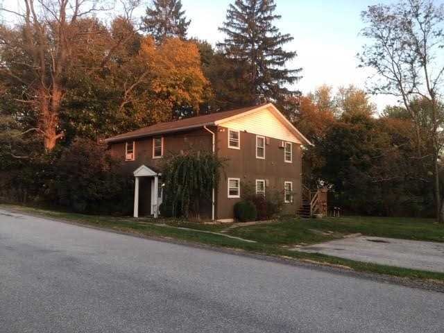 590 Freedom Plains Rd-Unit -1 in Poughkeepsie, NY - Foto de edificio
