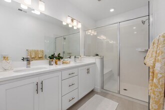 29430 Urbia Way, Unit 29430 Urbia Way in Hayward, CA - Foto de edificio - Building Photo