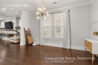 212 Bumble Wy in Summerville, SC - Building Photo - Building Photo