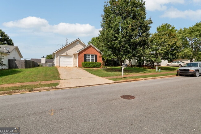 413 Autumn Lake Ct
