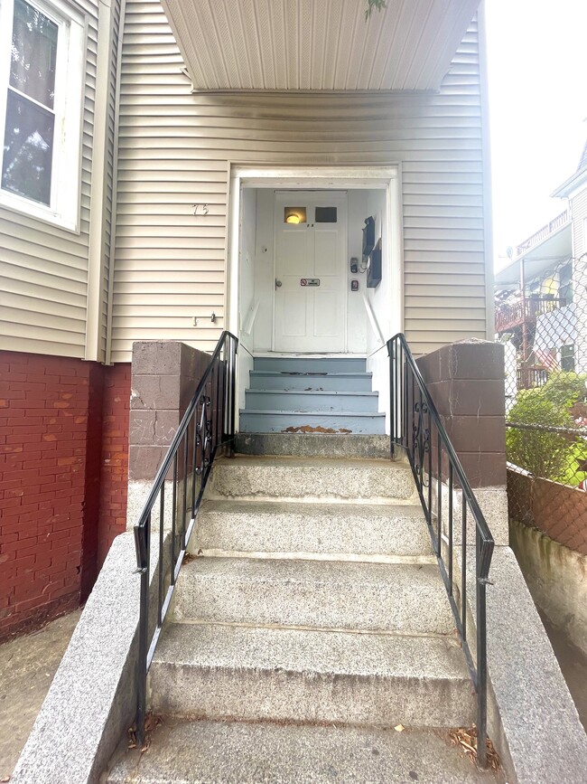 75 Putnam St, Unit 1