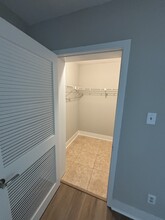 4956 Harbor Villa Ln, Unit 105 in New Port Richey, FL - Foto de edificio - Building Photo