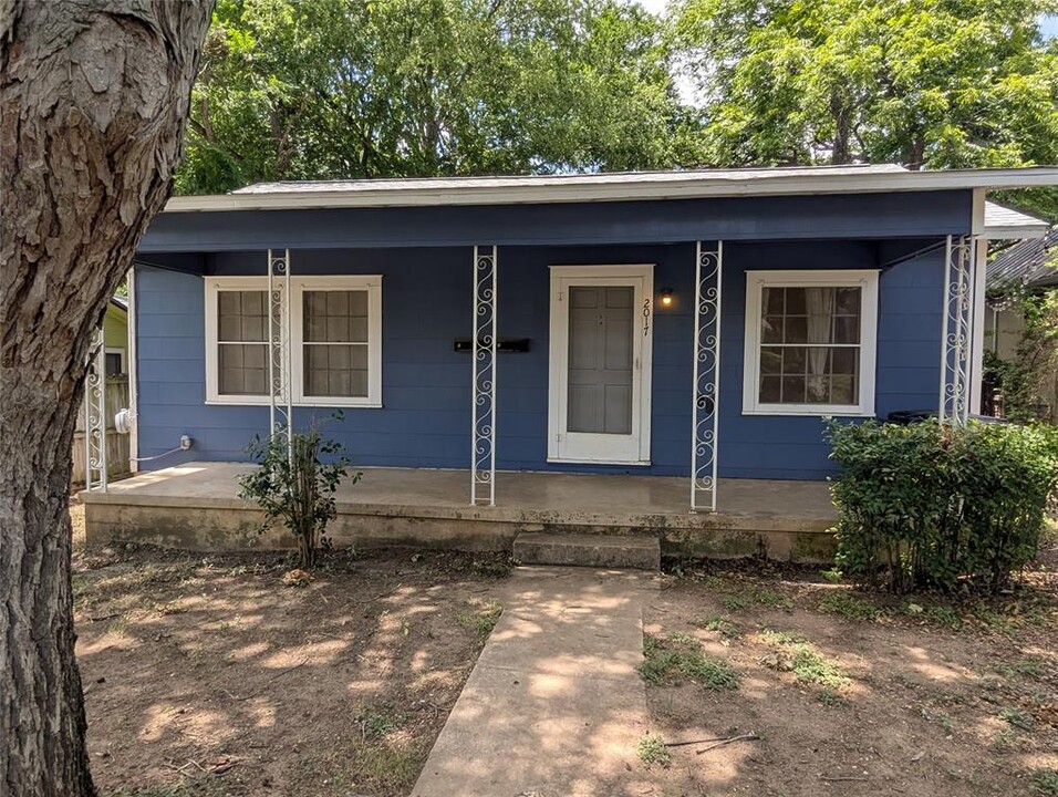 2017 Wright St in Austin, TX - Building Photo
