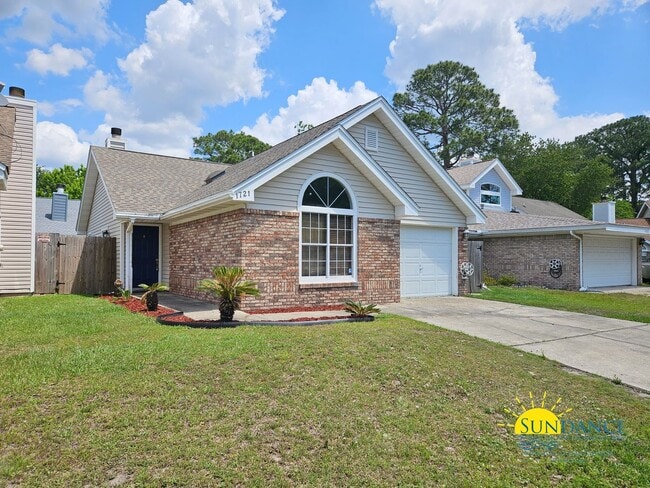 property at 1721 Colonial Ct