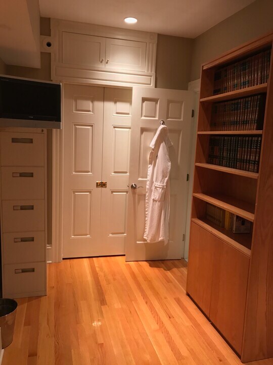 1 Clinton Path, Unit 1 in Brookline, MA - Foto de edificio