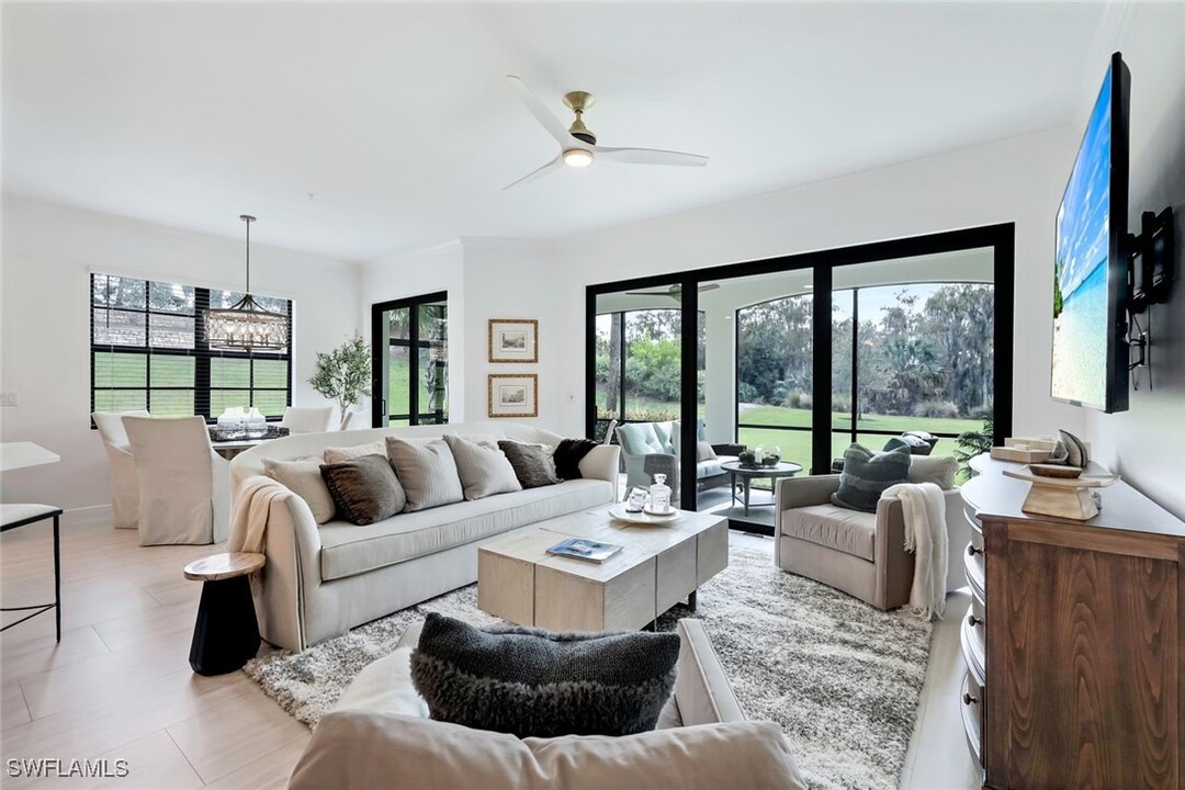 16348 Viansa Wy in Naples, FL - Foto de edificio