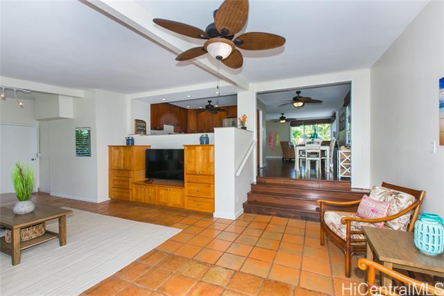 property at 307 Wanaao Rd