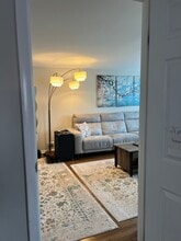 2539 N 75th Ct, Unit 2 in Elmwood Park, IL - Building Photo - Building Photo