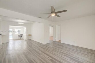 638 SW 5th Ave in Fort Lauderdale, FL - Building Photo - Building Photo