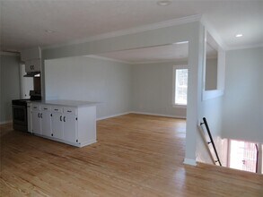 5611 Lawson St in Houston, TX - Foto de edificio - Building Photo