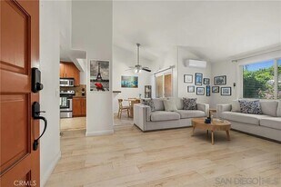 7003 Saranac St in San Diego, CA - Building Photo