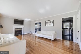 114 MD-131 in Lutherville, MD - Building Photo - Building Photo