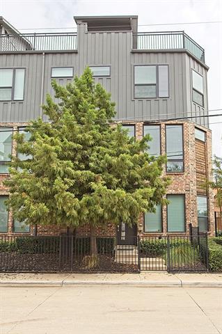 1405 Bronson Ct in Dallas, TX - Building Photo - Building Photo