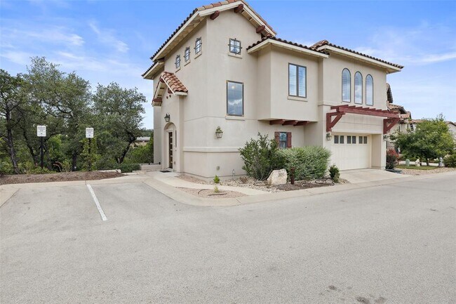 201 Honey Creek Ct in Austin, TX - Building Photo - Building Photo