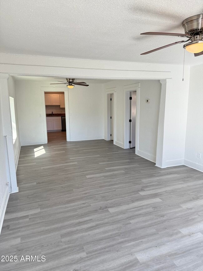 2536 W Morten Ave in Phoenix, AZ - Building Photo - Building Photo