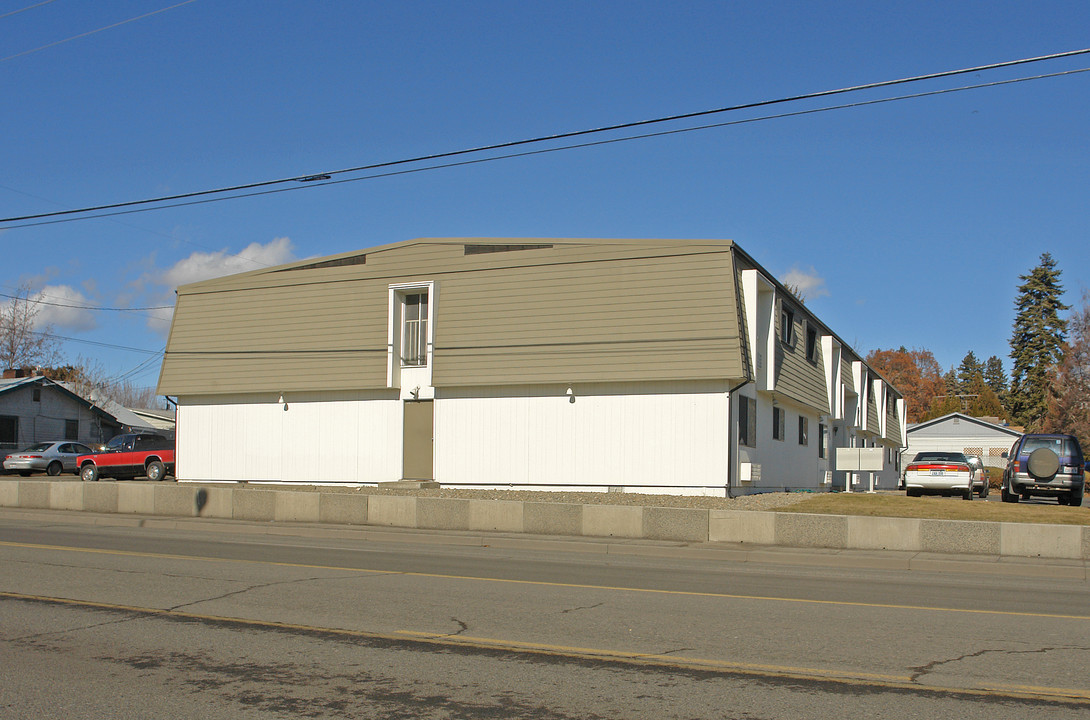 1020 S 20th Ave in Yakima, WA - Building Photo