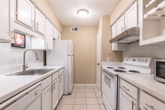 8109 Skillman St in Dallas, TX - Building Photo - Building Photo