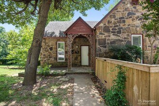 199 W Lafayette St in Fayetteville, AR - Building Photo - Building Photo