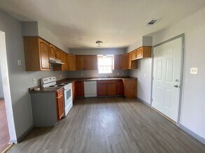 2407 Sunny Meadow Dr in Jonesboro, AR - Building Photo - Building Photo