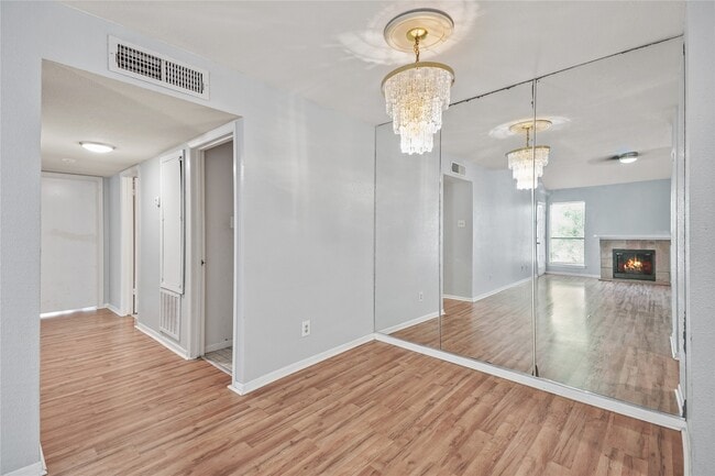 10211 Sugar Branch Dr in Houston, TX - Building Photo - Building Photo