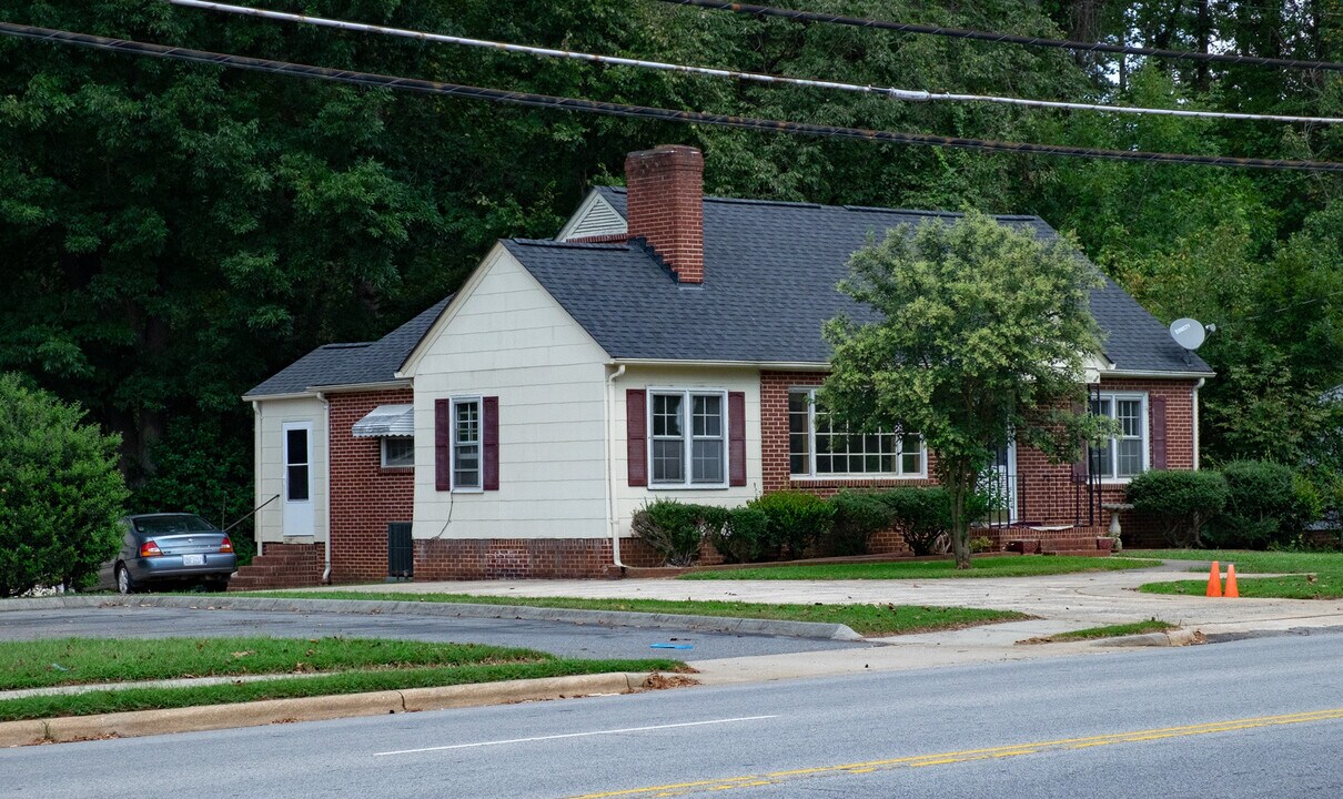 632 Statesville Blvd in Salisbury, NC - Building Photo